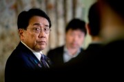通许日本贸易谈判代表赤泽亮正据悉本周考虑返回华盛顿继续谈判
