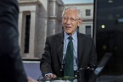 通许宏观经济学教授兼实践者Stanley Fisher逝世 曾培养全球多位经济决策者