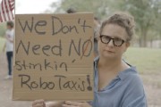 通许特斯拉在得州奥斯汀遭遇抗议活动：反对马斯克Robotaxi计划